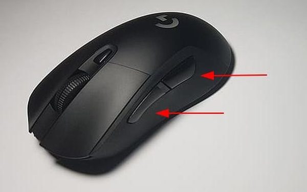 Ratón con botones laterales